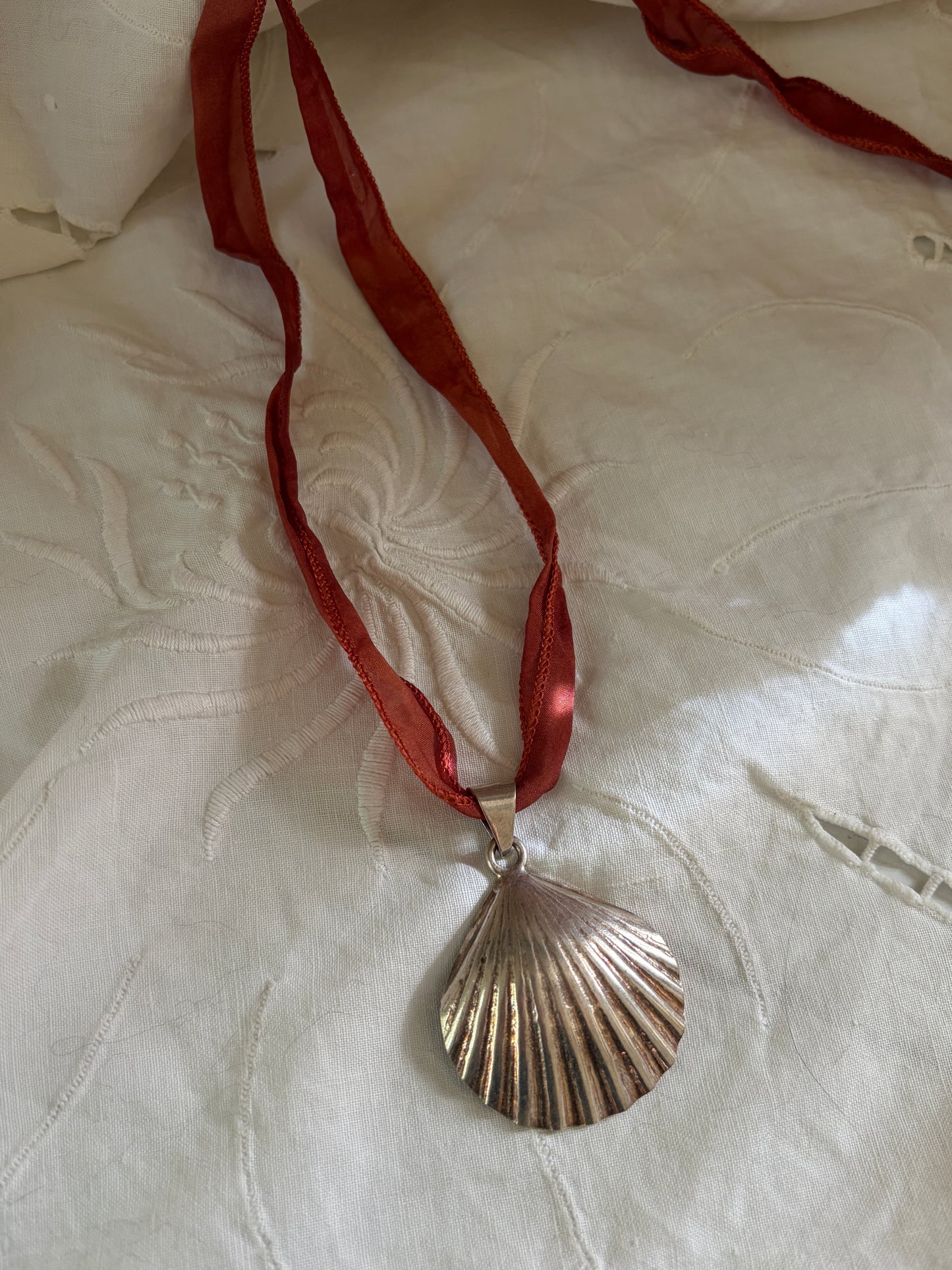Vintage Sterling Silver Seashell Necklace