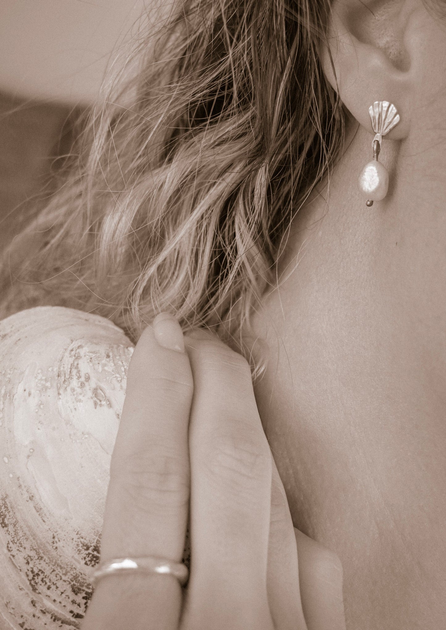 SIRENA Pearl Studs