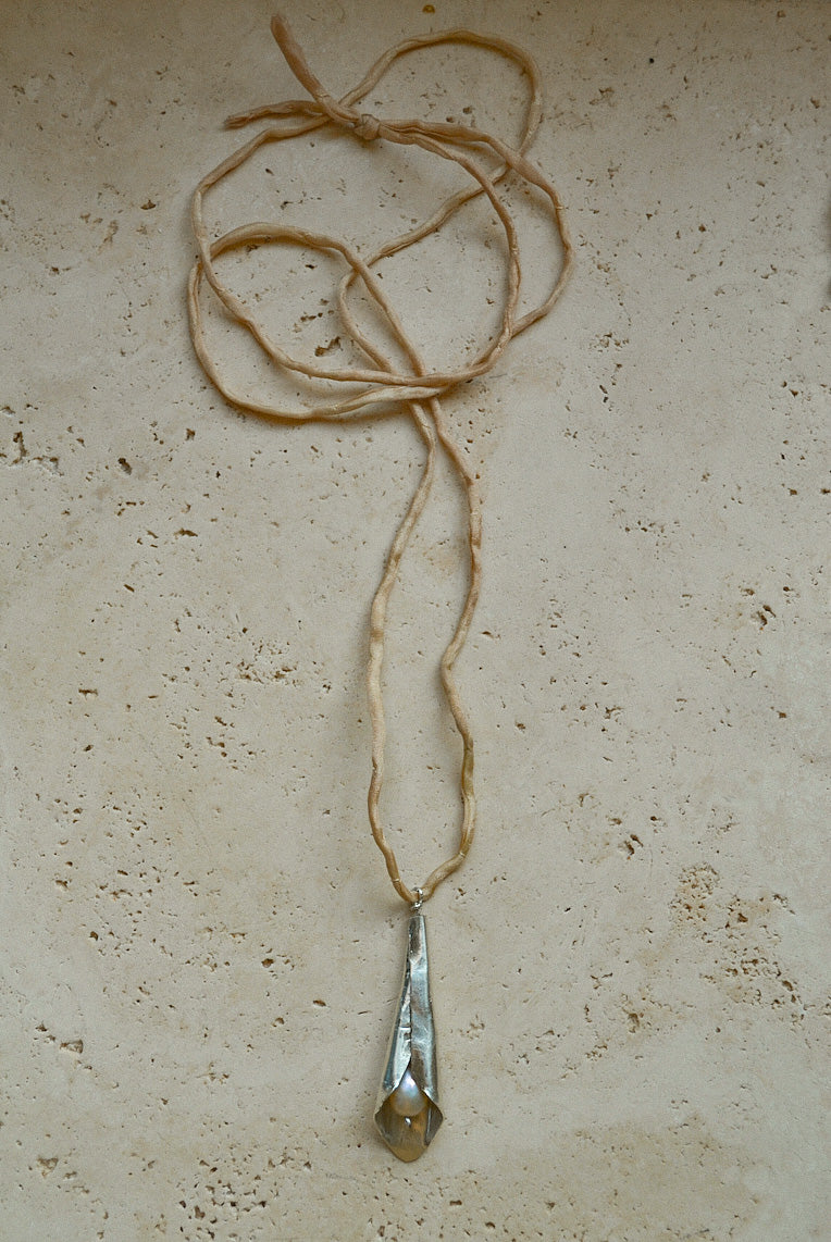 CALLA Necklace